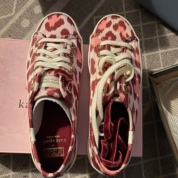 Kate spade pink leopard print shoes - Picture 3 of 3